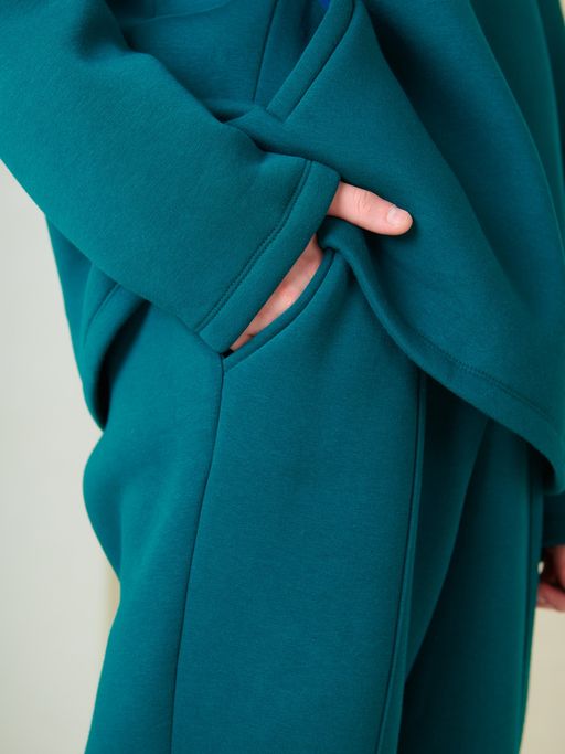 Костюм спортивный