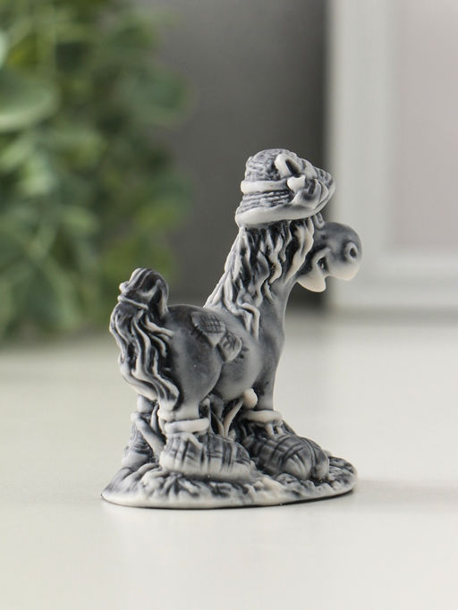 Сувенир "Лошадь в лаптях" 6,5 см