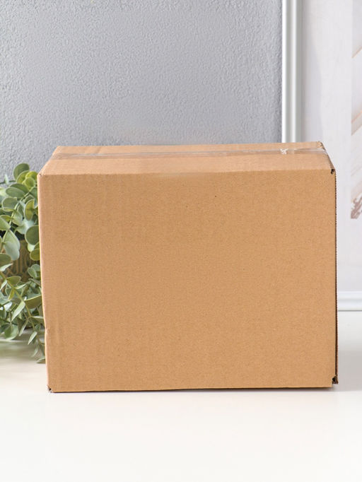 Фигура настольная полистоун «Белая кошка в цветах», на полку, 21×10.5×12.8 см