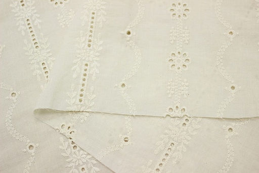 Шитье Цветочное ожерелье (фестоны с 2х сторон) цв.кремовый, ш.1.35м, батист, хл-100%, 80гр/м.кв - Купава фото 6