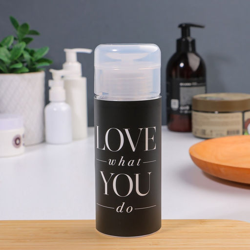 Флакон с помпой Love what you do, 150 мл, чёрный, белый