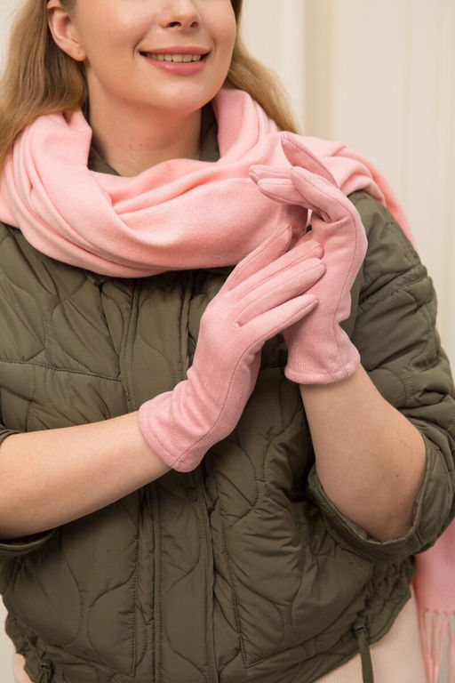 Перчатки из полиэстера с бархатистой поверхностью