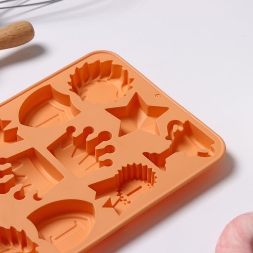 Форма для шоколада Доляна Чемпион, силикон, 12 ячеек, 24?16?2 см, персиковая  фото 5