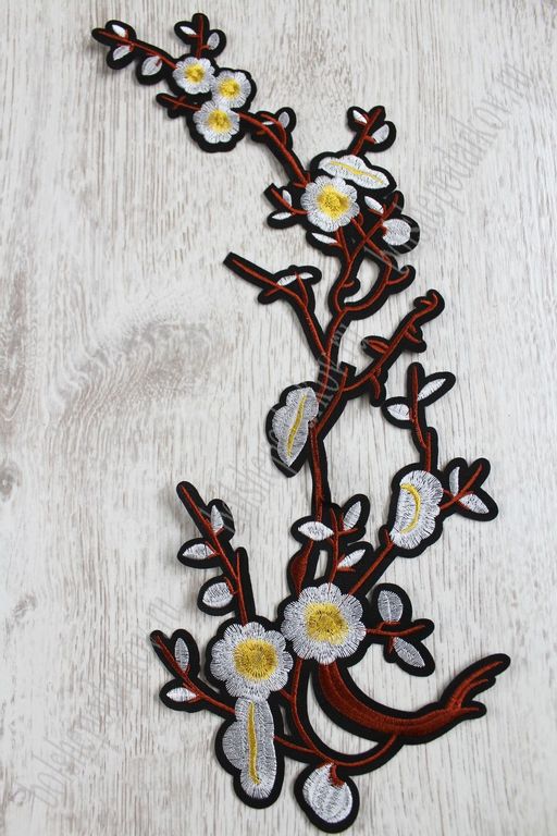 Нашивки "Веточка сакуры, большая" (5 шт) SF-750, белый