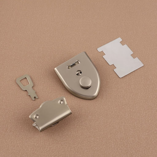 Застёжка для сумки, с ключом, 3.8×5 см, цвет серебряный