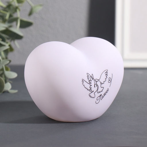 Фигурка светящаяся RISALUX Сердце. Голуби, LED-ночник, 3хLR44, 8?11?7 см