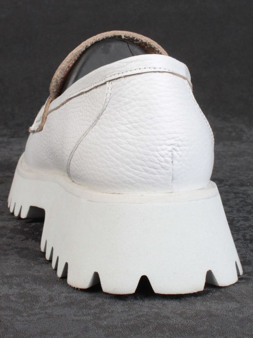 03-YP9860B WHITE Лоферы женские (натуральная кожа)