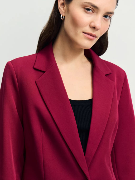 Однобортный жакет прямого кроя / Zarina