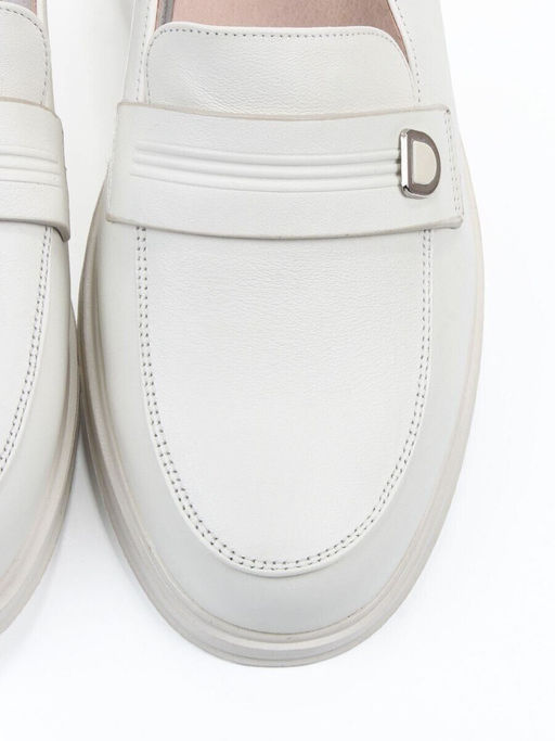 03-DEB2-3 MILK Лоферы женские (натуральная кожа)