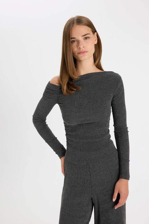 Женская приталенная футболка узкого кроя с длинным рукавом и запахом на одно плечо - Defacto фото 3