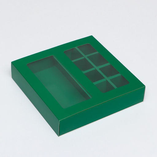 Коробка для 8 конфет + шоколад, с окном зеленая 17.7×17.85×3.85 см
