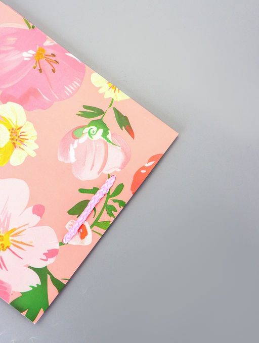 Цена за 2 шт. Пакет подарочный ламинированный Цветочное счастье 18?22.3?10 см