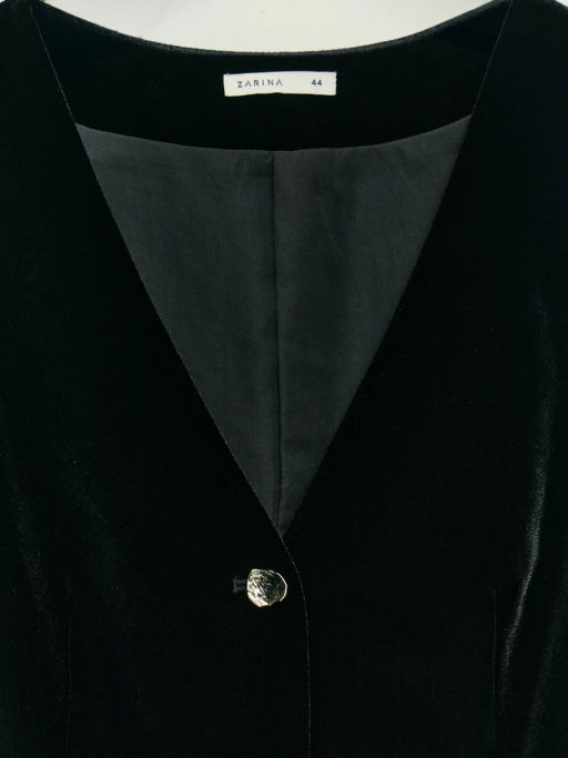 Приталенный жилет из бархата / Zarina