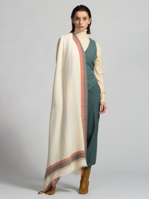 Большой, красивый однотонный платок изготовлен из гофрированной ткани - Tantino фото 10