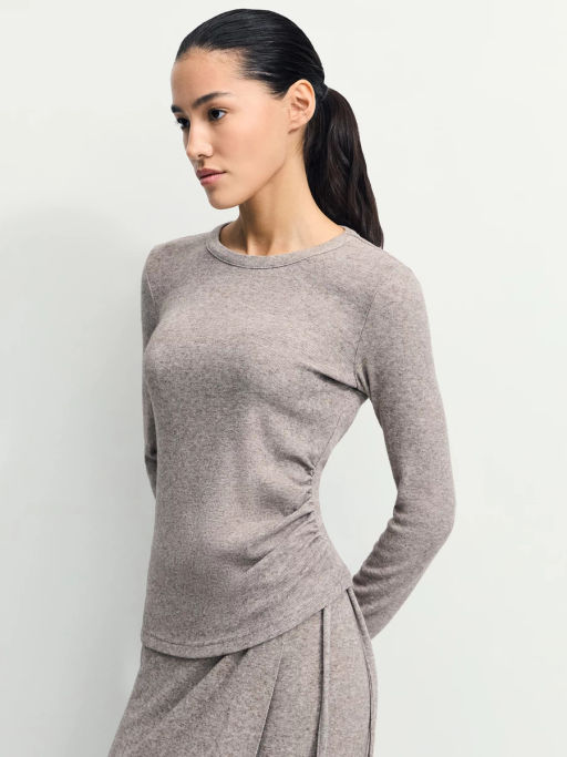 Джемпер из вискозы с асимметрией / Zarina