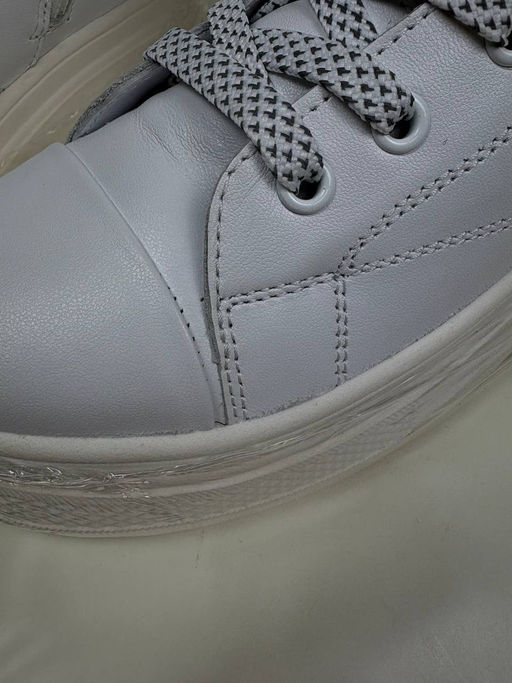 Ботинки 215.warmw. белый уценка