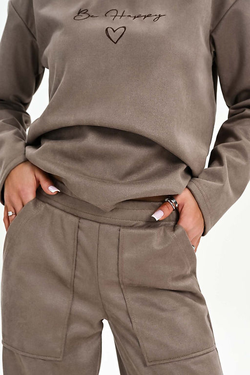 Свитшот из мягкой эко замши