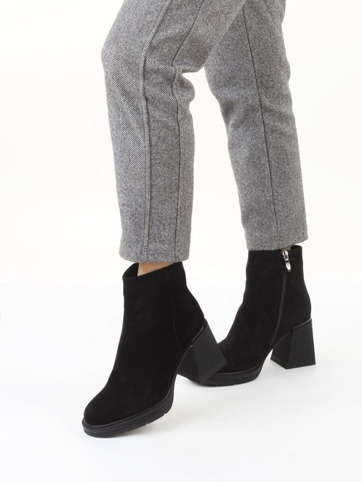 04-M3-9203 BLACK Ботильоны зимние женские (натуральная замша, натуральный мех)