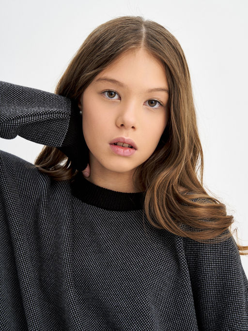 Черный джемпер для мальчика