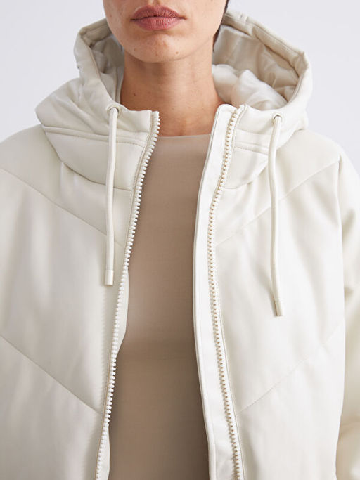 Kap??onlu Kad?n Deri G?r?n?ml? Mont