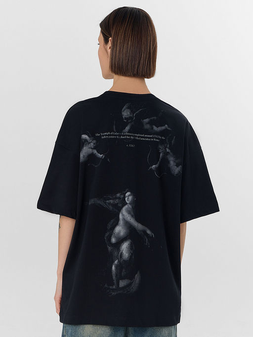 Футболка женская оверсайз черная с принтом