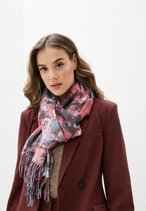 Палантин из полиэстера и вискозы с бахромой