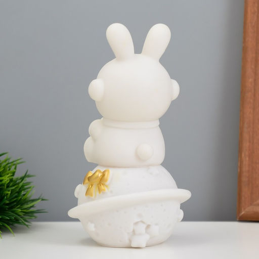 Фигурка светящаяся RISALUX «Заяц со звездой на Сатурне», LED-ночник, 2 Вт, LR44 5×8×13 см