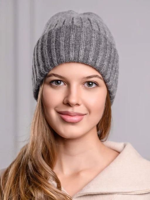 Модная и теплая шапка бини из нежнейшей ангоры - Pretty mania фото 10