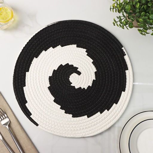 Цена за 6 шт. Салфетка сервировочная на стол Доляна Гипноз, d=38 см, цвет чёрно-белый  фото 2