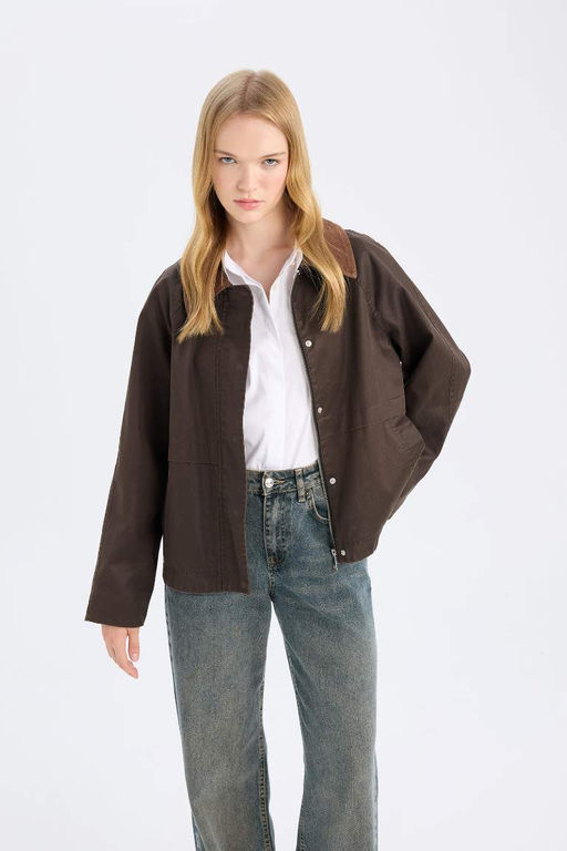 Классический покрой, воротник-поло, карманы на кнопках, вощеная бархатная сезонная тонкая куртка, пальто - Defacto фото 3