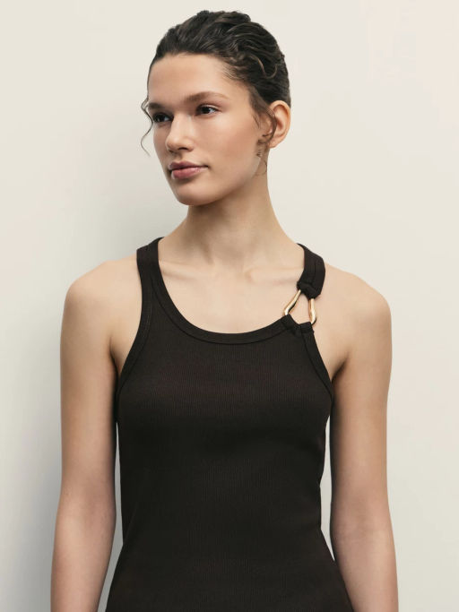 Топ с декоративным элементом / Zarina  фото 14