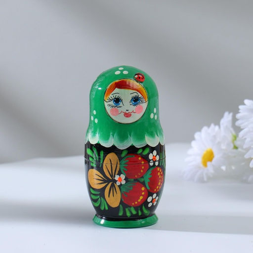 Матрёшка дерево «Божья коровка», зелёное платье, 5 кукольная, 10-12 см