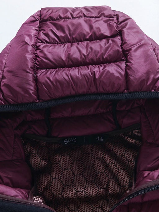 Куртка женская удлинённая стёганая с капюшоном и графеновой подкладкой бордового цвета 9628_1Bo