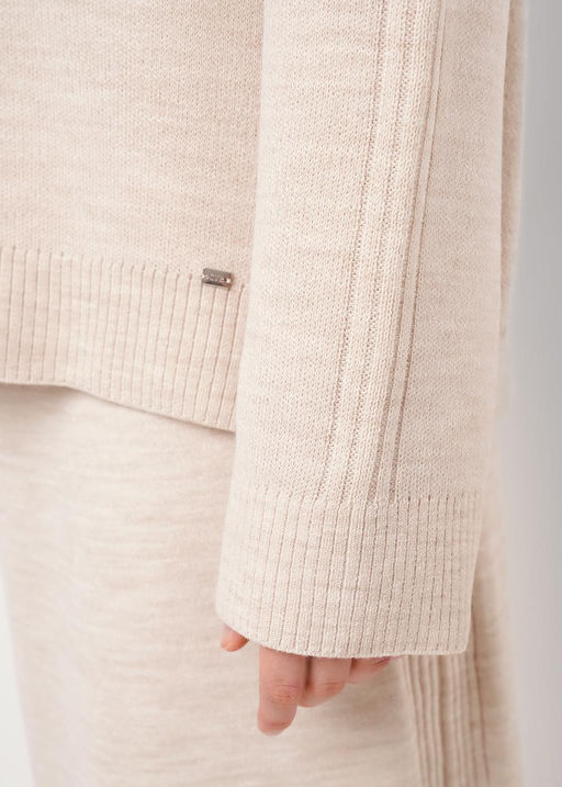 154598/192ак Джемпер жен. (ЧЗ)