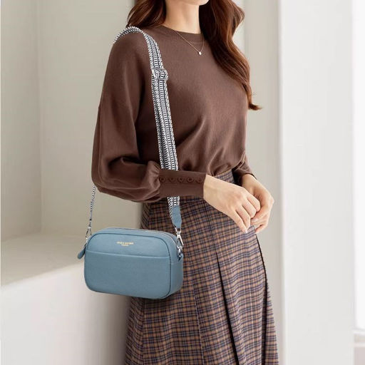 Bags Сумка женская / кожа / 	 03810702