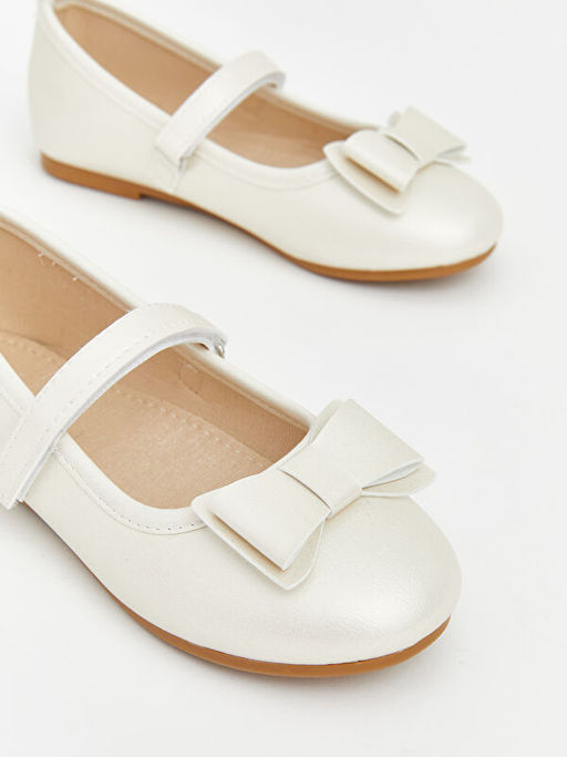 Fiyonk Detayl? K?z ?ocuk Babet