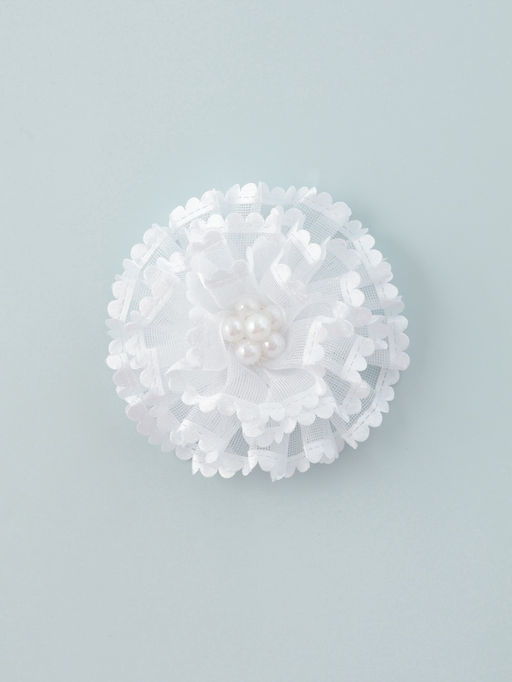 Цена за 6 шт. Бант для волос на резинке «Школьница», цветок жемчужный, d=8 см, белый