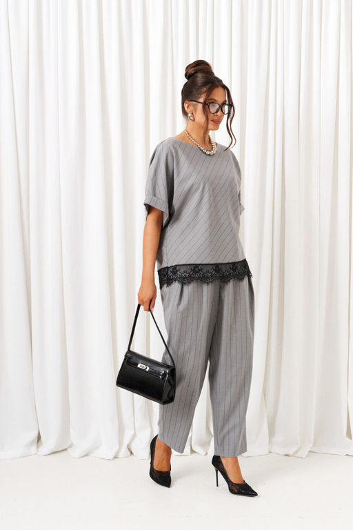 Костюм Beautiful Free 6442 светло-серый в полоску