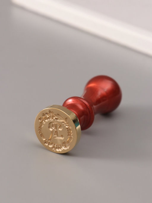 Печать для сургуча с пластиковой ручкой «Венок с буквой R», 2.5×2.5×6.3 см
