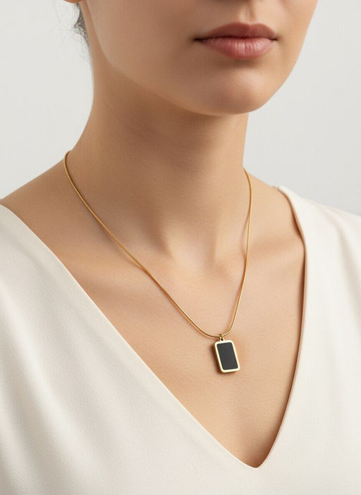 Кулон из стали на цепочке