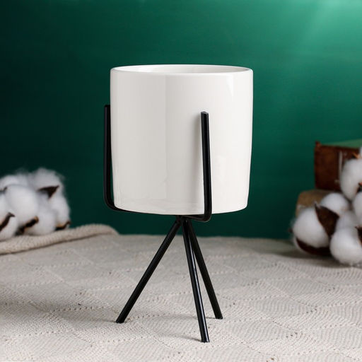 Декоративный горшок для цветов «Цилиндр», 300 мл, 15×8×8 см, керамика, на чёрной подставке, белый