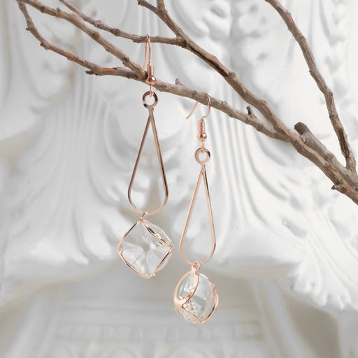 Серьги висячие со стразами Капля с ромбом, цвет белый в розовом золоте, 7.2 см