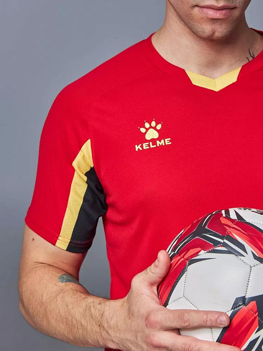 Футбольная форма KELME Short-Sleeved Football Suit (Red/Black)