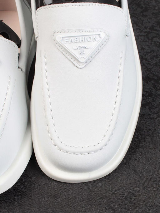 03-HY3-2D WHITE Полуботинки женские (натуральная кожа)