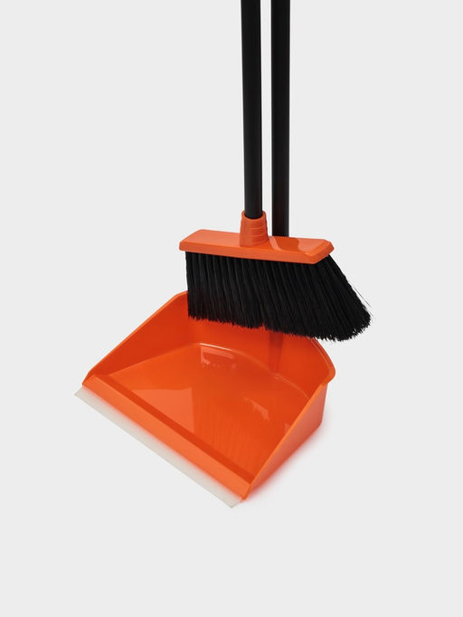 Щётка для пола с совком «Ленивка», 19,5×25×90 см, оранжевая
