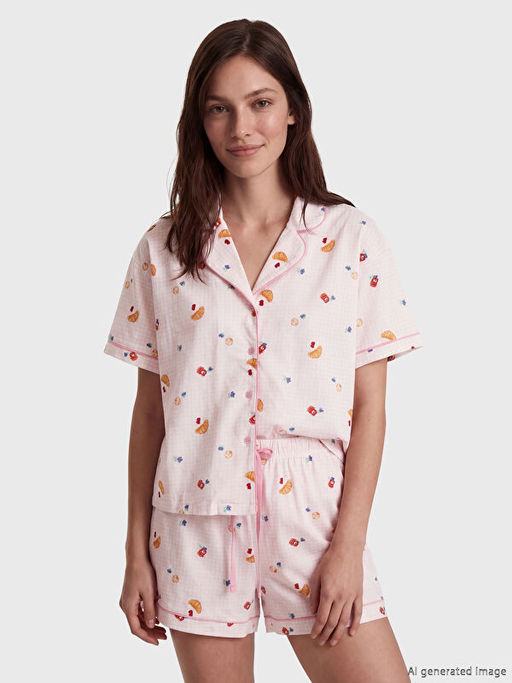 G?mlek Yaka Bask?l? Kad?n ?ortlu Pijama Tak?m?