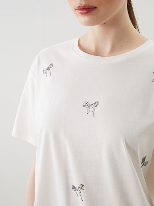 Bisiklet Yaka Fiyonk Detayl? Kad?n Ti??rt