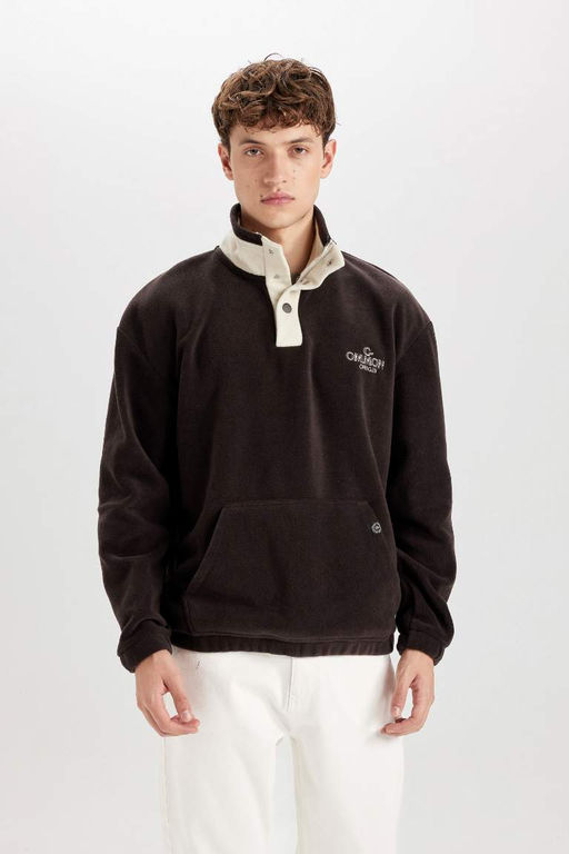 Флисовый свитшот свободного кроя с воротником-стойкой и вышивкой на кнопках - Defacto фото 3