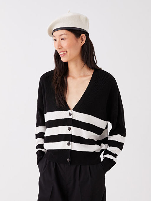 V Yaka Renk Bloklu Uzun Kollu Kad?n Triko H?rka