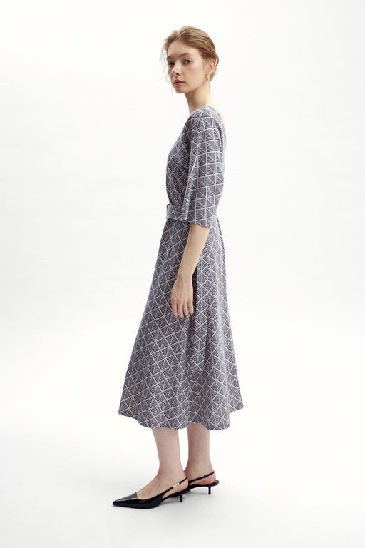 ЕВТ 5072/бежевый,ромбы-елочка платье жен